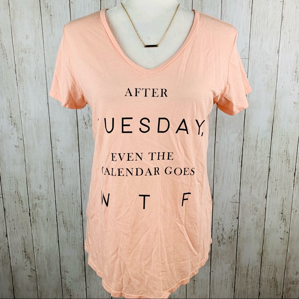 🔥BOXLUNCH🔥AFTER TUESDAY WTF V-NECK GRAPHIC TEE T-SHIRT PEACH XL NWT